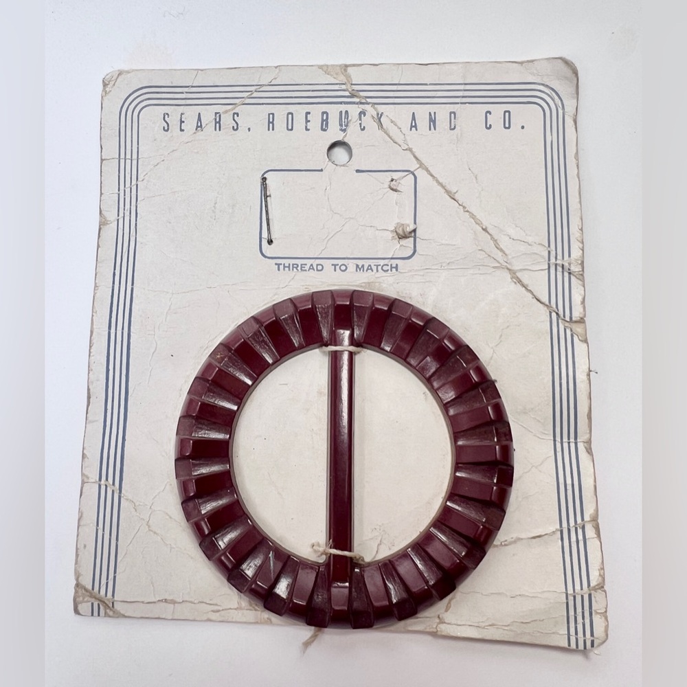 Bakelite Belt Buckles Two Vintage Red Art Deco New Old Stock Collectors Pair - Picture 6 of 11